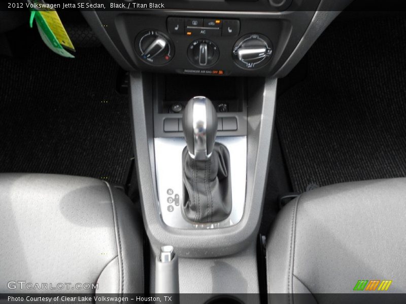 Black / Titan Black 2012 Volkswagen Jetta SE Sedan