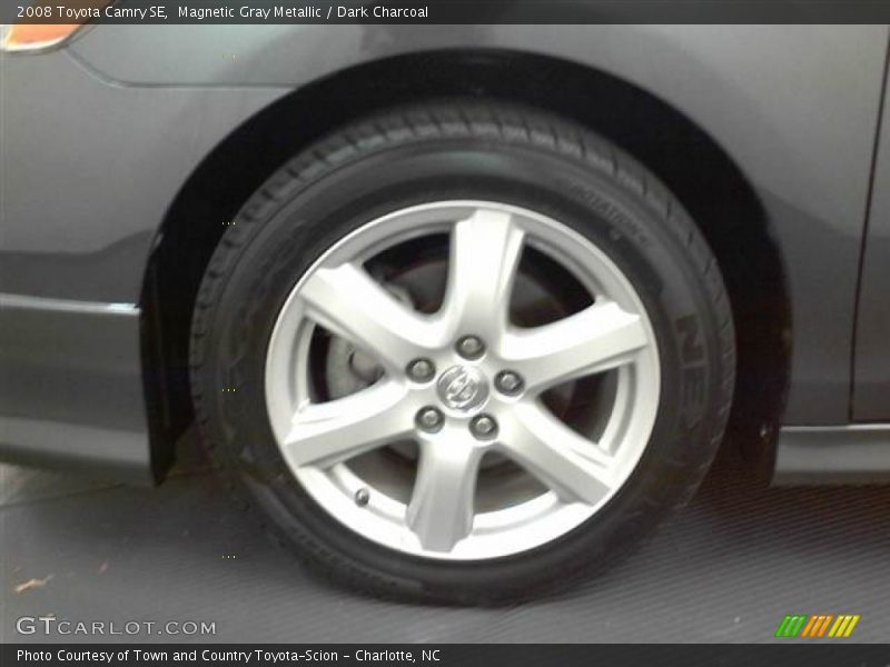 Magnetic Gray Metallic / Dark Charcoal 2008 Toyota Camry SE