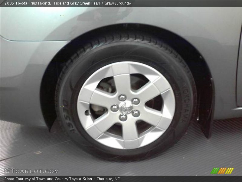 Tideland Gray Green Pearl / Gray/Burgundy 2005 Toyota Prius Hybrid