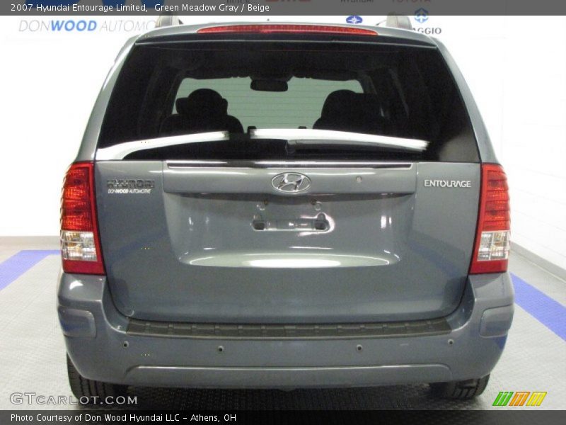 Green Meadow Gray / Beige 2007 Hyundai Entourage Limited