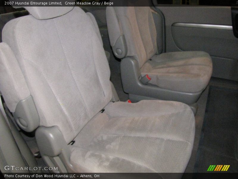 Green Meadow Gray / Beige 2007 Hyundai Entourage Limited