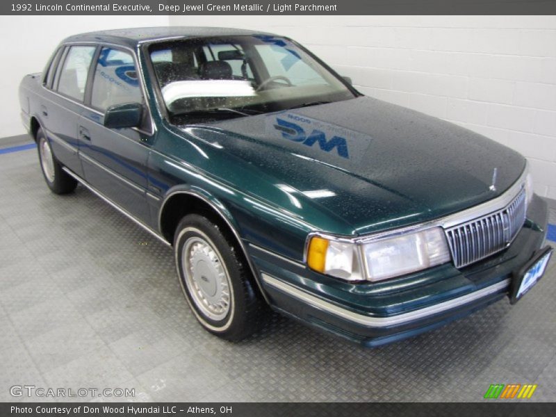 Deep Jewel Green Metallic / Light Parchment 1992 Lincoln Continental Executive