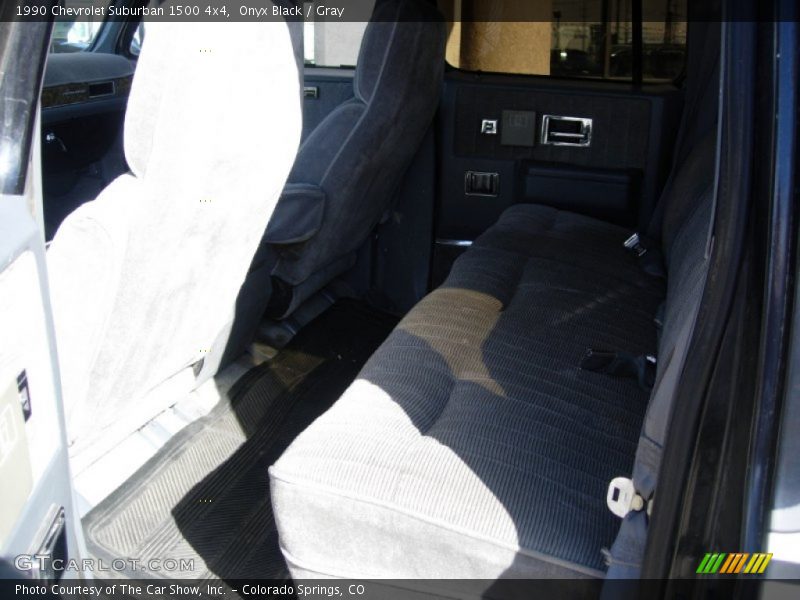 Onyx Black / Gray 1990 Chevrolet Suburban 1500 4x4