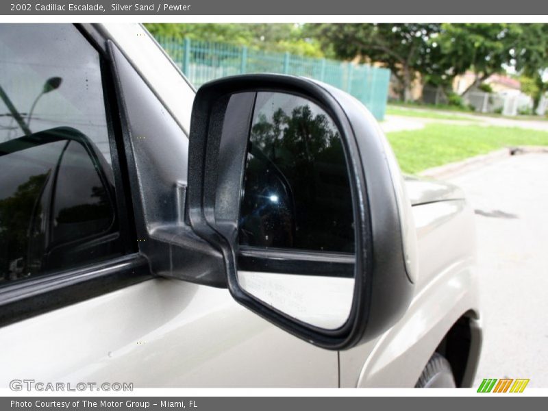 Silver Sand / Pewter 2002 Cadillac Escalade