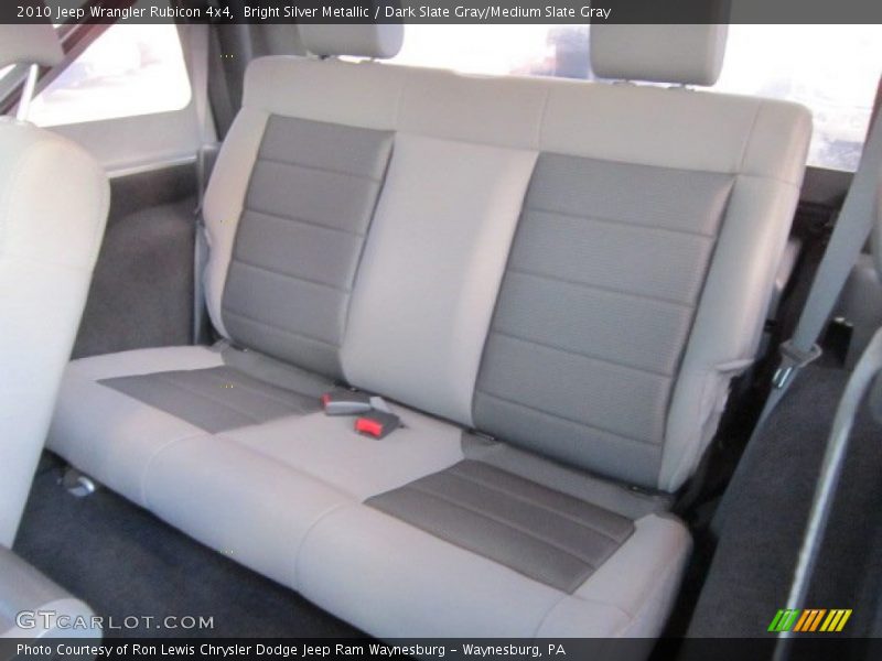Rear seats - 2010 Jeep Wrangler Rubicon 4x4