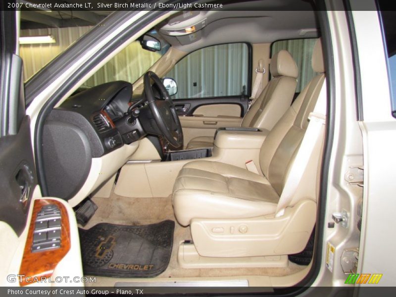  2007 Avalanche LT Ebony/Light Cashmere Interior