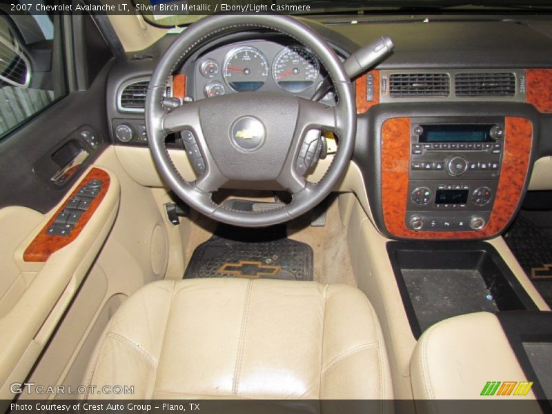 Silver Birch Metallic / Ebony/Light Cashmere 2007 Chevrolet Avalanche LT