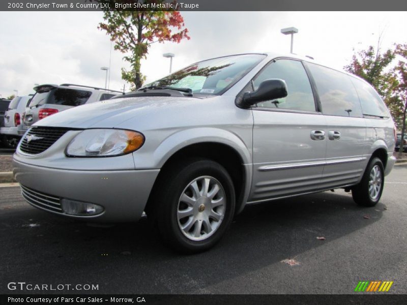 Bright Silver Metallic / Taupe 2002 Chrysler Town & Country LXi