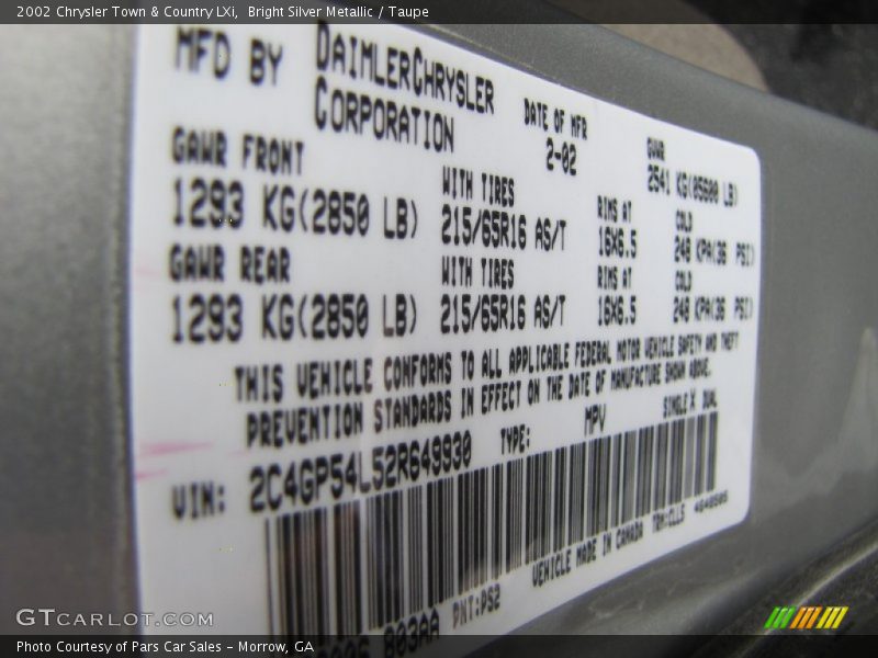 Bright Silver Metallic / Taupe 2002 Chrysler Town & Country LXi