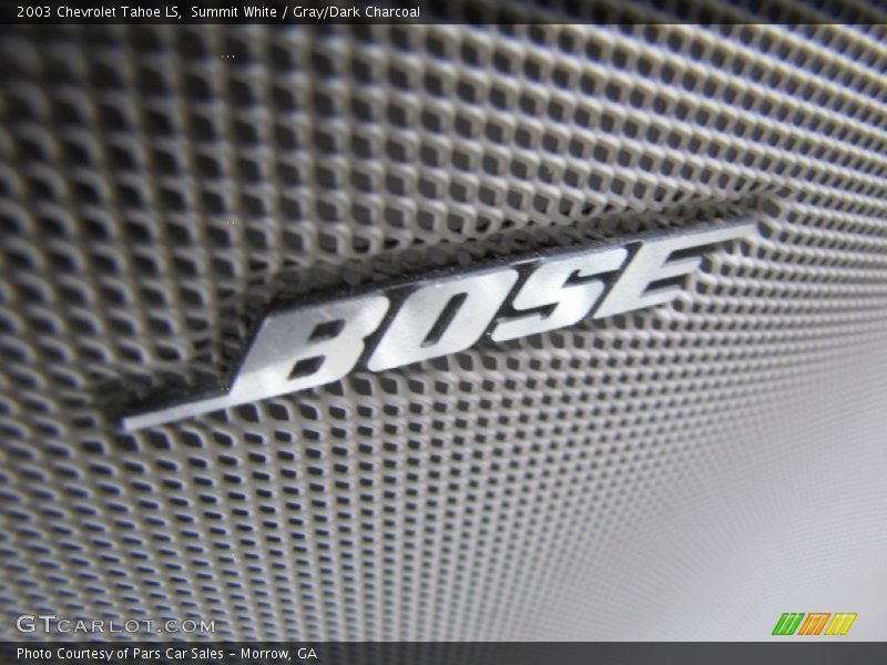 Summit White / Gray/Dark Charcoal 2003 Chevrolet Tahoe LS