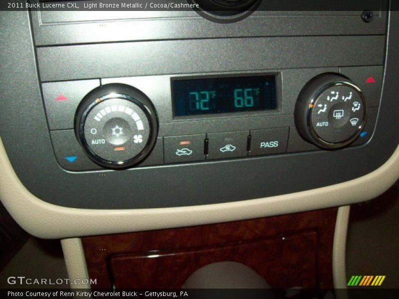 Controls of 2011 Lucerne CXL