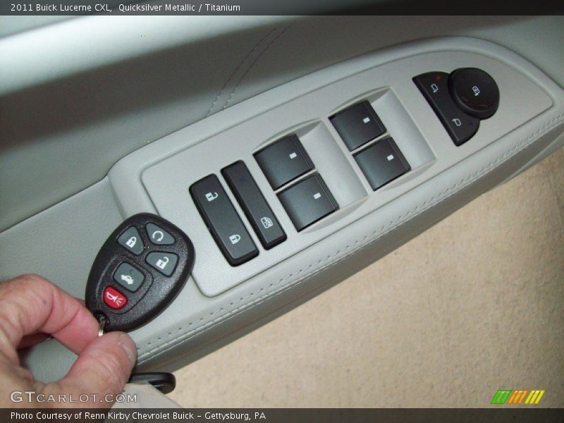 Quicksilver Metallic / Titanium 2011 Buick Lucerne CXL
