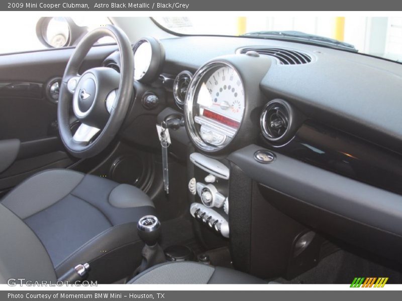 Astro Black Metallic / Black/Grey 2009 Mini Cooper Clubman