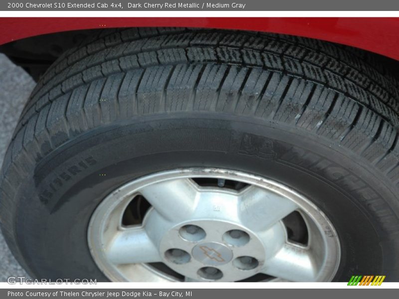 Dark Cherry Red Metallic / Medium Gray 2000 Chevrolet S10 Extended Cab 4x4