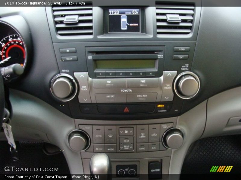 Black / Ash 2010 Toyota Highlander SE 4WD