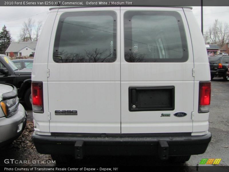 Oxford White / Medium Flint 2010 Ford E Series Van E250 XLT Commericial
