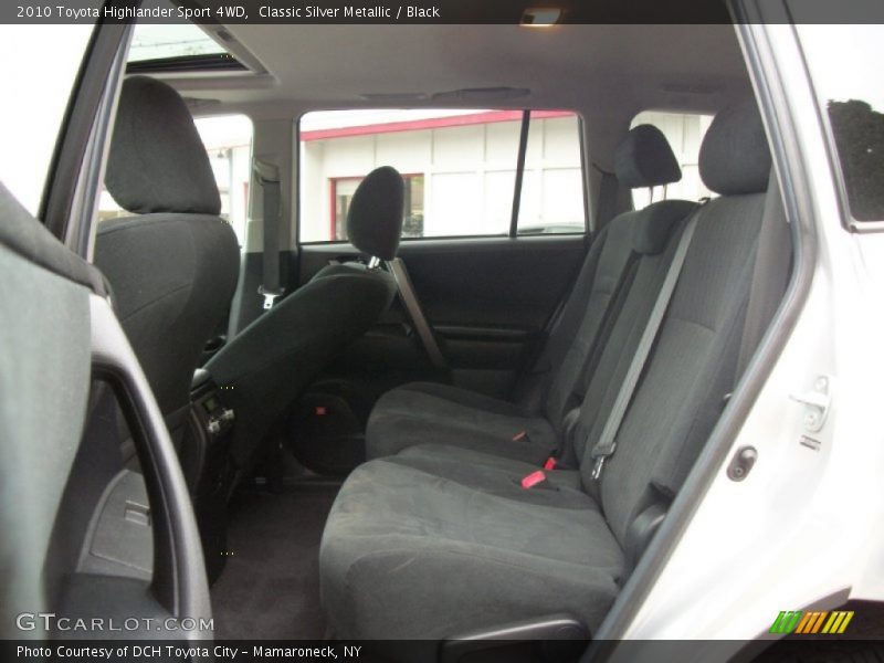 Classic Silver Metallic / Black 2010 Toyota Highlander Sport 4WD