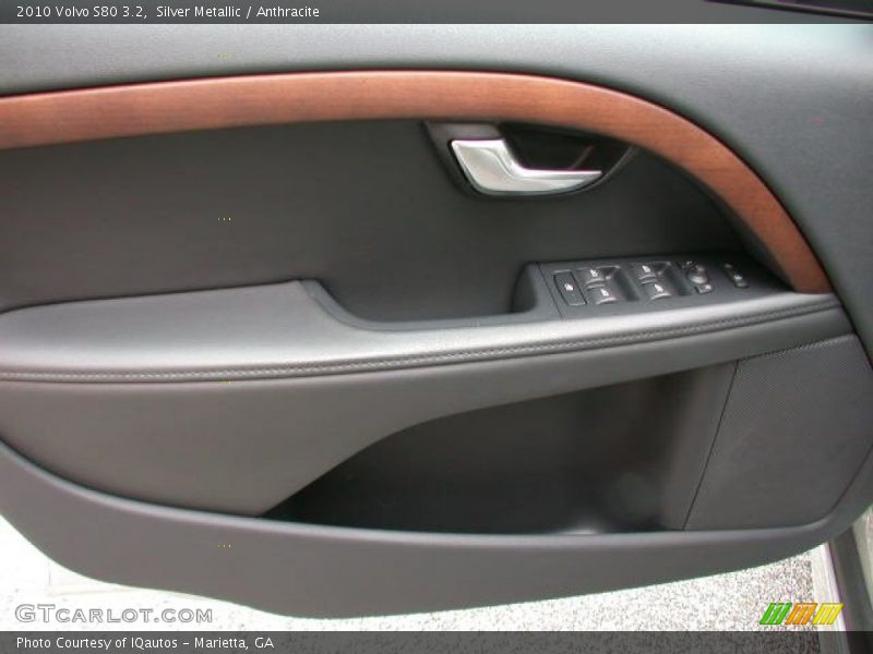 Silver Metallic / Anthracite 2010 Volvo S80 3.2