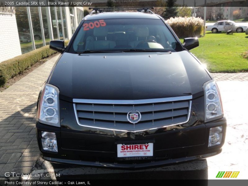 Black Raven / Light Gray 2005 Cadillac SRX V6