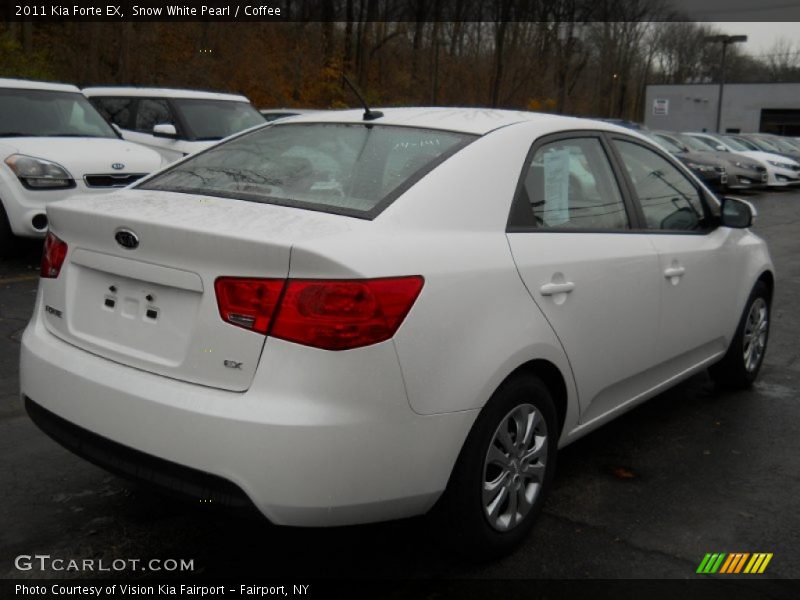 Snow White Pearl / Coffee 2011 Kia Forte EX