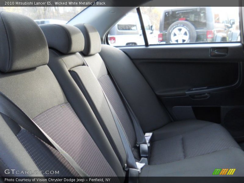 Wicked White Metallic / Black 2010 Mitsubishi Lancer ES
