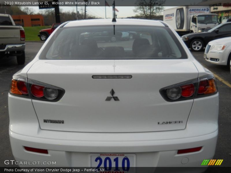 Wicked White Metallic / Black 2010 Mitsubishi Lancer ES