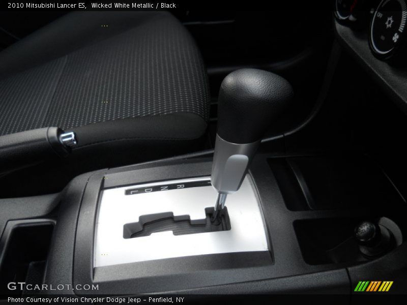 Wicked White Metallic / Black 2010 Mitsubishi Lancer ES