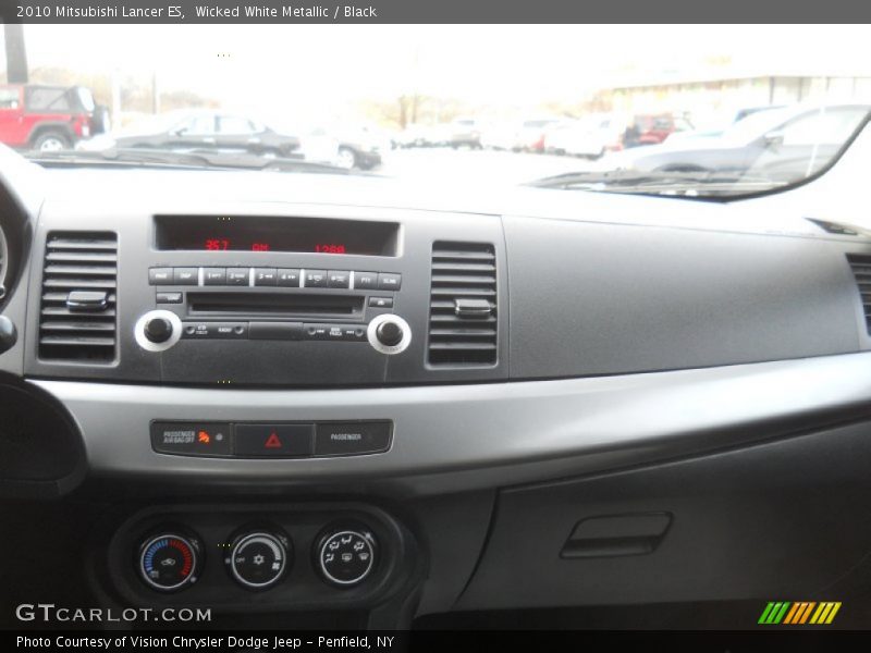 Wicked White Metallic / Black 2010 Mitsubishi Lancer ES