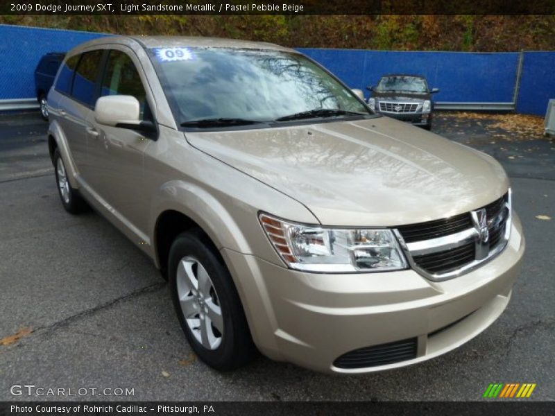 Front 3/4 View of 2009 Journey SXT