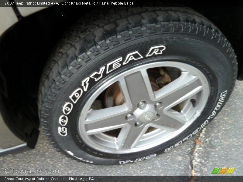 Light Khaki Metallic / Pastel Pebble Beige 2007 Jeep Patriot Limited 4x4