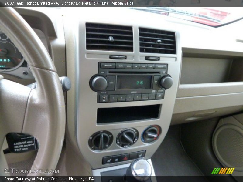 Light Khaki Metallic / Pastel Pebble Beige 2007 Jeep Patriot Limited 4x4