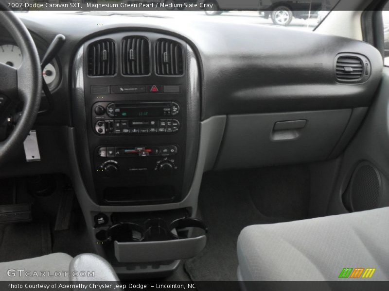 Magnesium Green Pearl / Medium Slate Gray 2007 Dodge Caravan SXT