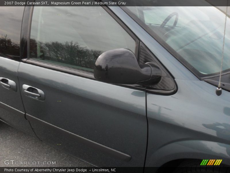 Magnesium Green Pearl / Medium Slate Gray 2007 Dodge Caravan SXT