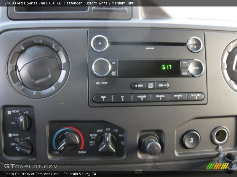 Oxford White / Medium Flint 2009 Ford E Series Van E150 XLT Passenger
