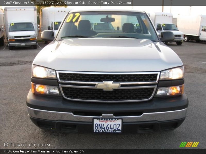 Doeskin Tan / Dark Charcoal 2007 Chevrolet Silverado 1500 Classic LS Regular Cab