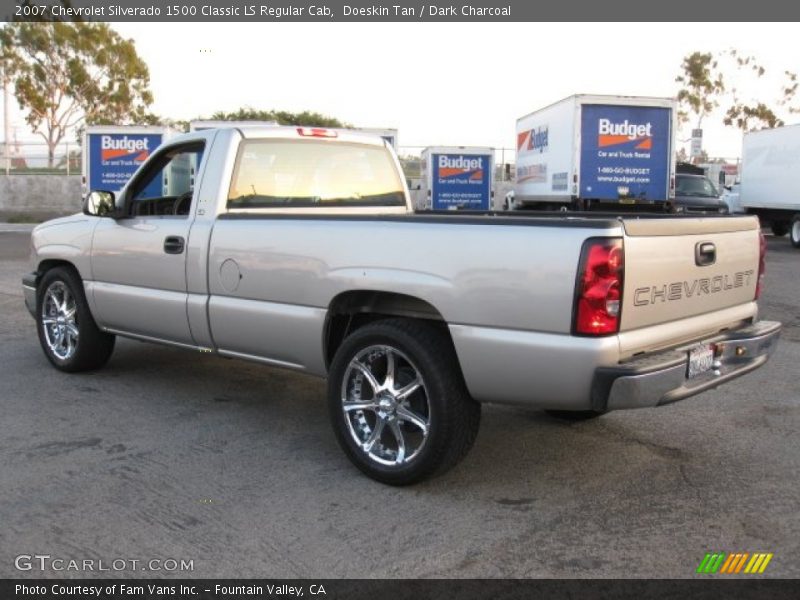 Doeskin Tan / Dark Charcoal 2007 Chevrolet Silverado 1500 Classic LS Regular Cab