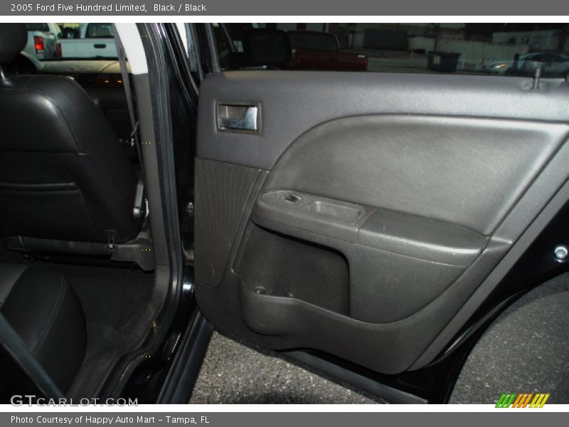 Black / Black 2005 Ford Five Hundred Limited