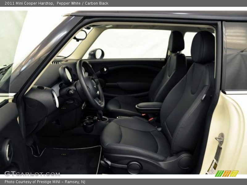 Pepper White / Carbon Black 2011 Mini Cooper Hardtop