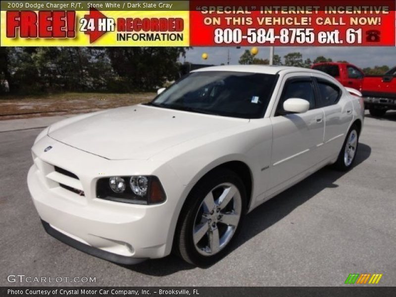 Stone White / Dark Slate Gray 2009 Dodge Charger R/T