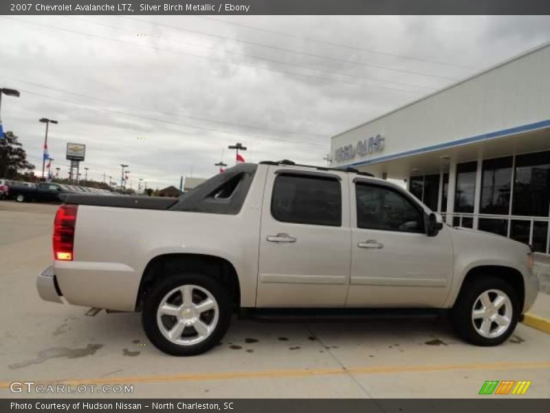 Silver Birch Metallic / Ebony 2007 Chevrolet Avalanche LTZ