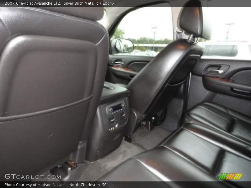 Silver Birch Metallic / Ebony 2007 Chevrolet Avalanche LTZ