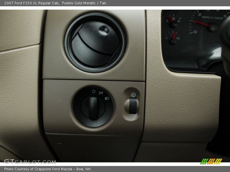 Pueblo Gold Metallic / Tan 2007 Ford F150 XL Regular Cab