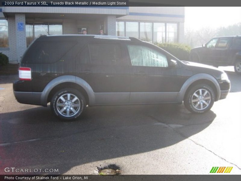 Tuxedo Black Metallic / Medium Light Stone 2009 Ford Taurus X SEL