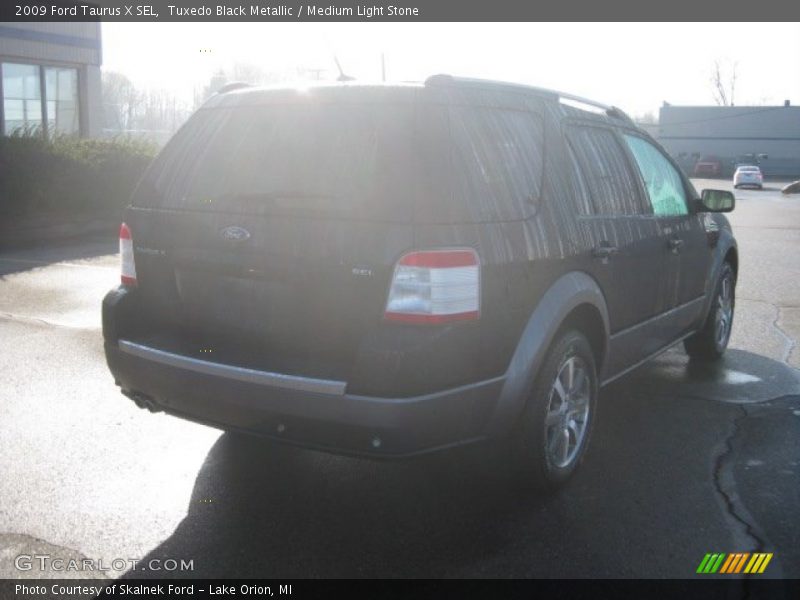 Tuxedo Black Metallic / Medium Light Stone 2009 Ford Taurus X SEL