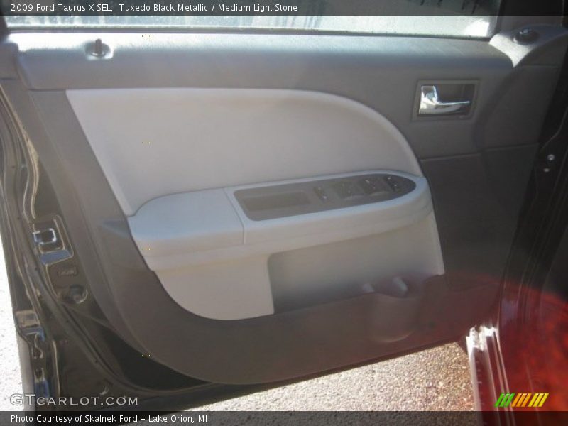 Tuxedo Black Metallic / Medium Light Stone 2009 Ford Taurus X SEL