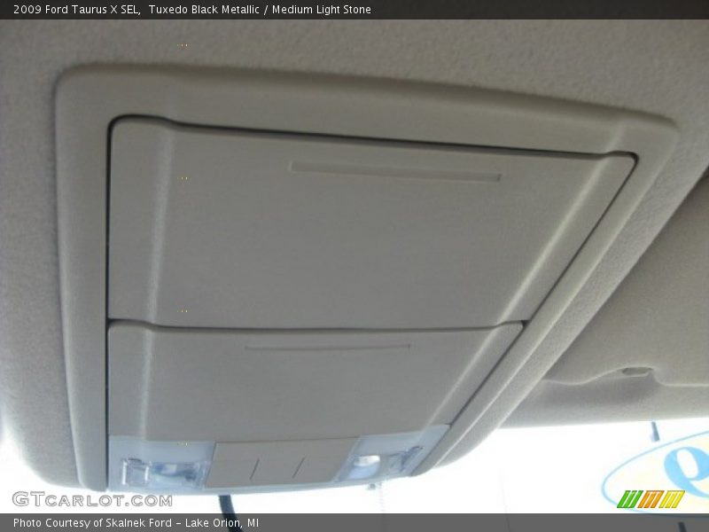 Tuxedo Black Metallic / Medium Light Stone 2009 Ford Taurus X SEL