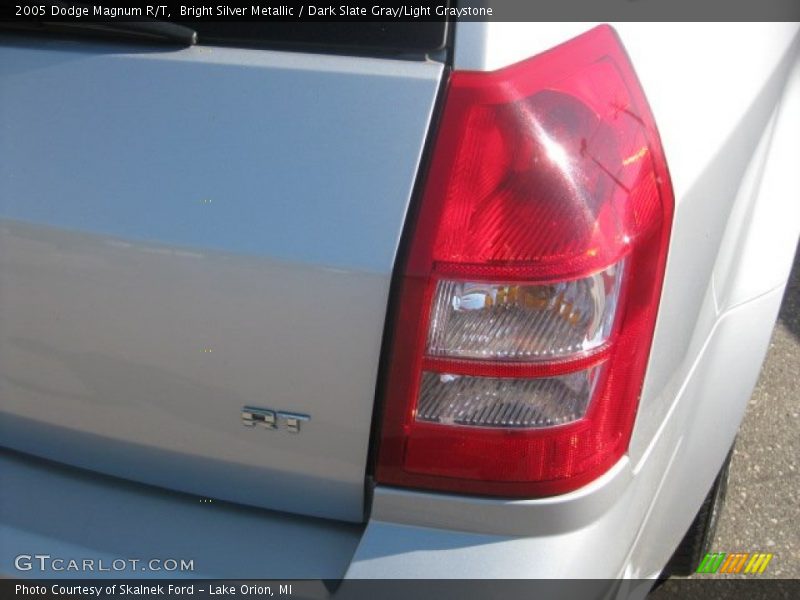 Bright Silver Metallic / Dark Slate Gray/Light Graystone 2005 Dodge Magnum R/T