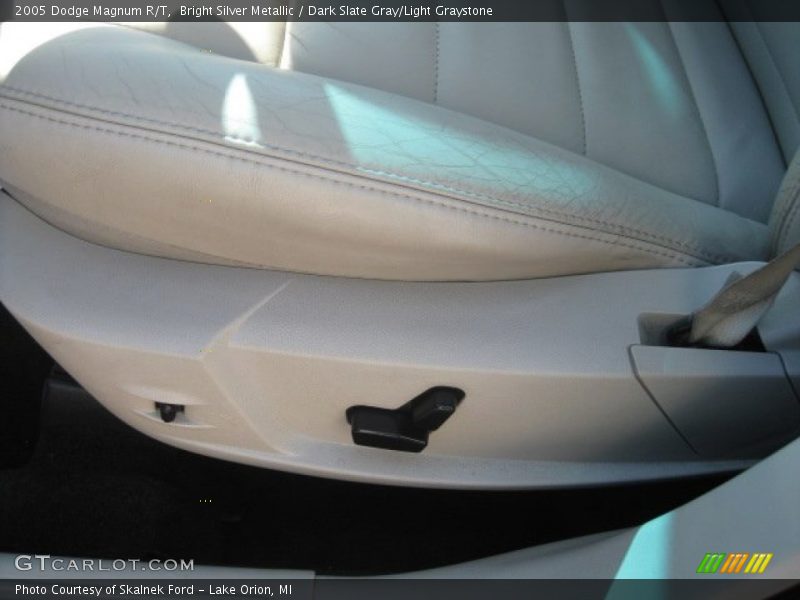 Bright Silver Metallic / Dark Slate Gray/Light Graystone 2005 Dodge Magnum R/T