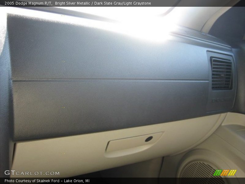 Bright Silver Metallic / Dark Slate Gray/Light Graystone 2005 Dodge Magnum R/T