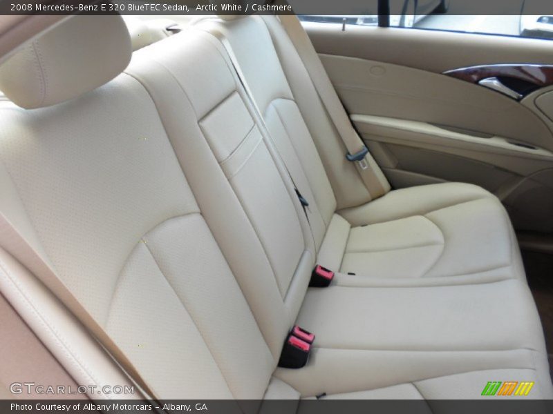 Arctic White / Cashmere 2008 Mercedes-Benz E 320 BlueTEC Sedan